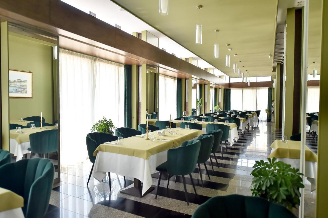 Hotel Scapino 마마이아 외부 사진