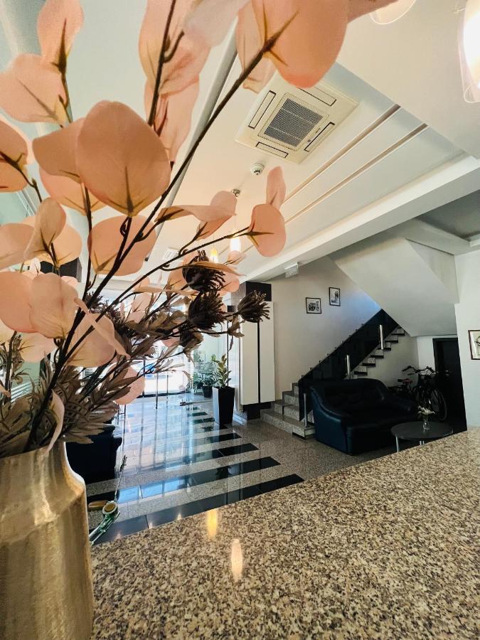 Hotel Scapino 마마이아 외부 사진